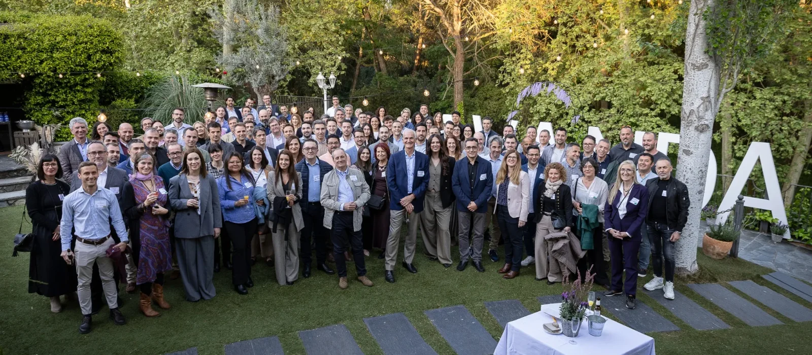 group-photo-corporate-networking-event